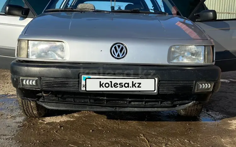 Volkswagen Passat 1992 годаfor1 500 000 тг. в Шымкент