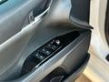 Toyota Camry 2018 года за 11 200 000 тг. в Актобе – фото 3