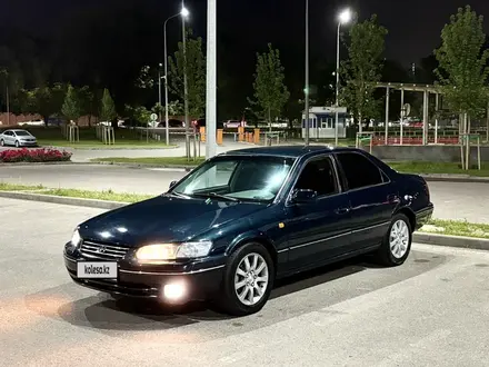 Toyota Camry 1997 года за 3 100 000 тг. в Алматы