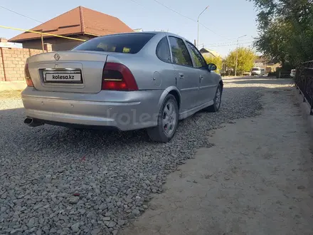 Opel Vectra 2001 года за 1 860 000 тг. в Туркестан – фото 4