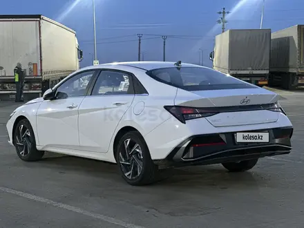 Hyundai Elantra 2024 года за 9 000 000 тг. в Уральск – фото 5