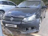 Volkswagen Polo 2011 года за 1 439 000 тг. в Актобе