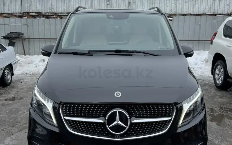 Mercedes-Benz V 250 2022 года за 51 000 000 тг. в Алматы