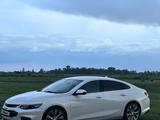Chevrolet Malibu 2016 года за 6 400 000 тг. в Астана – фото 2