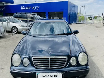 Mercedes-Benz E 320 2001 года за 4 500 000 тг. в Шымкент – фото 4