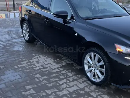 Lexus IS 250 2014 года за 8 000 000 тг. в Актобе – фото 3