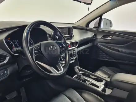 Hyundai Santa Fe 2018 года за 11 590 000 тг. в Алматы – фото 12
