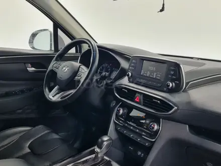 Hyundai Santa Fe 2018 года за 11 590 000 тг. в Алматы – фото 15