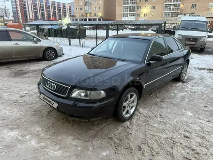 Audi A8 1996 года за 2 500 000 тг. в Астана