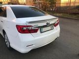 Спойлер на Camry 50 серебристый фирменный Тайвань за 15 000 тг. в Астана