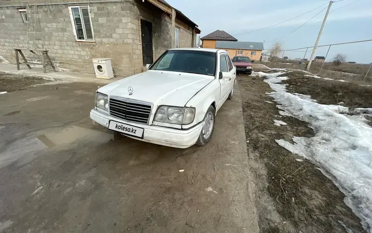 Mercedes-Benz E 220 1995 годаfor1 300 000 тг. в Алматы