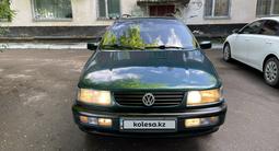 Volkswagen Passat 1995 годаүшін2 598 000 тг. в Караганда – фото 3