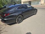Hyundai Sonata 2022 года за 12 500 000 тг. в Актобе – фото 5