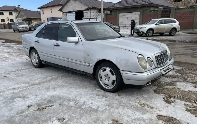 Mercedes-Benz E 230 1998 годаүшін1 800 000 тг. в Астана