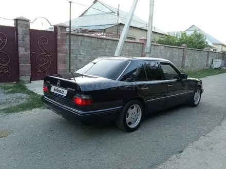 Mercedes-Benz E 200 1993 года за 2 600 000 тг. в Шымкент – фото 9