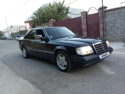 Mercedes-Benz E 200 1993 года за 2 600 000 тг. в Шымкент – фото 11