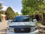 Toyota Land Cruiser 2013 года за 23 700 000 тг. в Астана – фото 2