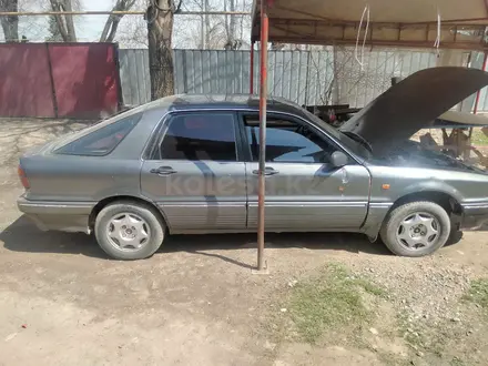 Mitsubishi Galant 1989 года за 600 000 тг. в Каскелен – фото 2