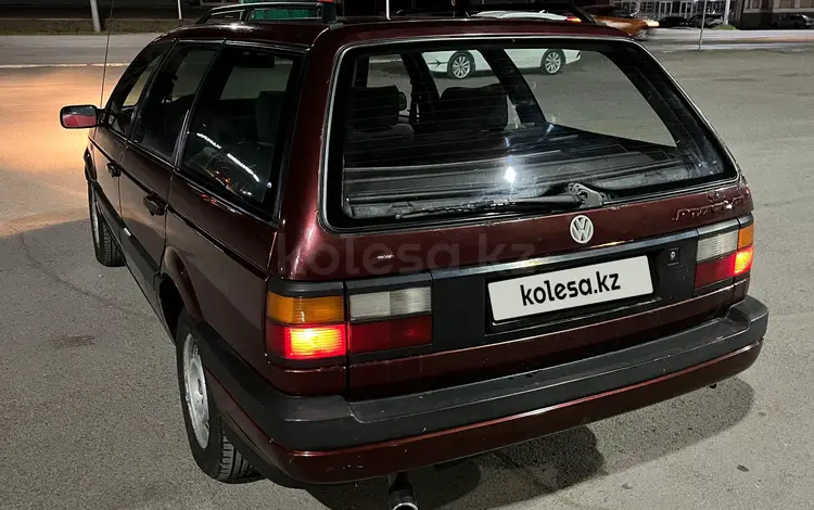 Volkswagen Passat 1992 годаүшін1 540 000 тг. в Караганда