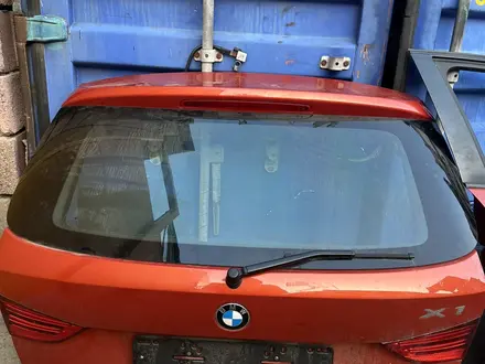 BMW X1 Крышка Багажника за 70 707 тг. в Шымкент