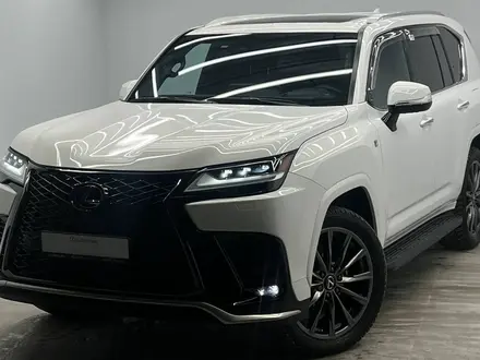 Lexus LX 600 2023 года за 72 000 000 тг. в Алматы