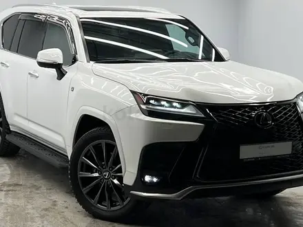 Lexus LX 600 2023 года за 72 000 000 тг. в Алматы – фото 3