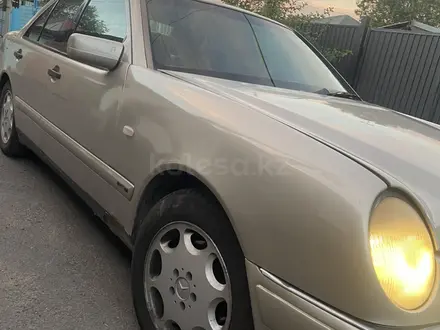 Mercedes-Benz E 280 1996 года за 2 000 000 тг. в Алматы – фото 6