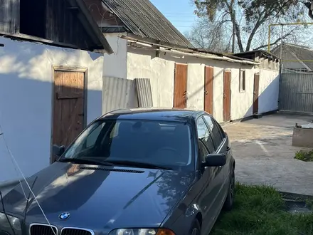 BMW 318 2001 года за 4 000 000 тг. в Шу – фото 4