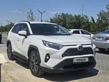 Toyota RAV4 2022 года за 15 200 000 тг. в Астана – фото 2