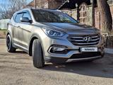 Hyundai Santa Fe 2018 года за 12 800 000 тг. в Алматы – фото 2