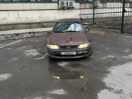 Opel Vectra 1997 года за 850 000 тг. в Караганда – фото 8