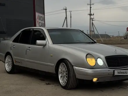 Mercedes-Benz E 280 1996 года за 2 600 000 тг. в Астана – фото 5