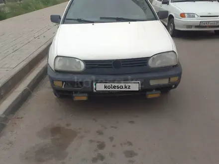 Volkswagen Golf 1994 года за 800 000 тг. в Астана