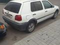 Volkswagen Golf 1994 года за 1 100 000 тг. в Астана – фото 4