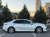 Toyota Camry 2020 годаүшін13 950 000 тг. в Шымкент – фото 2