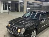 Mercedes-Benz E 320 2001 годаfor5 000 000 тг. в Тараз – фото 3