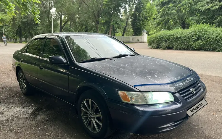Toyota Camry 1999 годаүшін3 100 000 тг. в Алматы
