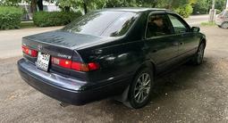 Toyota Camry 1999 годаүшін3 100 000 тг. в Алматы – фото 3