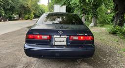 Toyota Camry 1999 годаүшін3 100 000 тг. в Алматы – фото 4