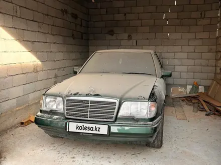 Mercedes-Benz E 220 1994 года за 4 500 000 тг. в Туркестан