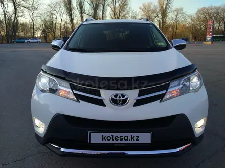 Toyota RAV4 2015 года за 12 300 000 тг. в Алматы