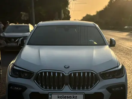 BMW X6 2021 года за 35 000 000 тг. в Астана