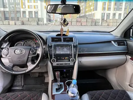 Toyota Camry 2014 года за 9 200 000 тг. в Караганда – фото 31