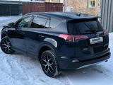 Toyota RAV4 2018 года за 14 500 000 тг. в Шымкент – фото 3