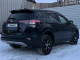 Toyota RAV4 2018 года за 14 500 000 тг. в Шымкент – фото 4