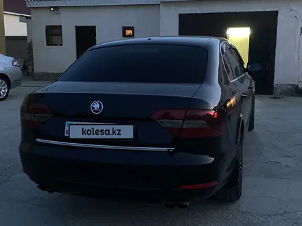 Skoda Superb 2014 года за 6 600 000 тг. в Актау – фото 4