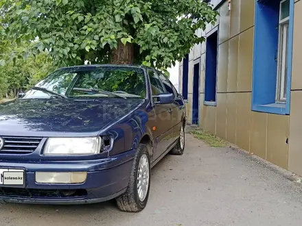 Volkswagen Passat 1994 года за 1 650 000 тг. в Атбасар – фото 5