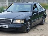 Mercedes-Benz C 220 1995 года за 2 300 000 тг. в Алматы – фото 3