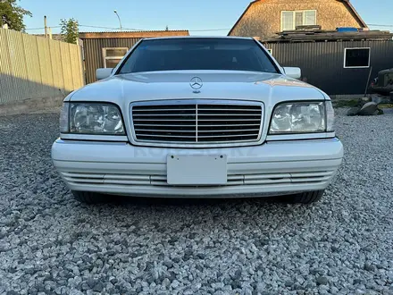 Mercedes-Benz S 320 1998 года за 22 000 000 тг. в Астана