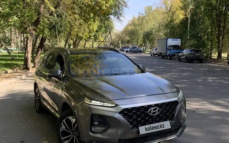 Hyundai Santa Fe 2020 года за 9 000 000 тг. в Алматы